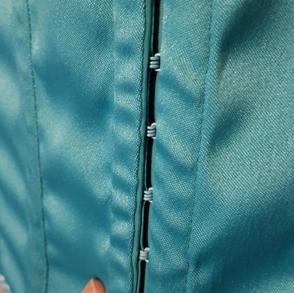 Corset - Picture 3 of 3