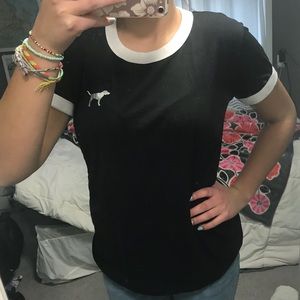 Victoria’s Secret Pink t shirt