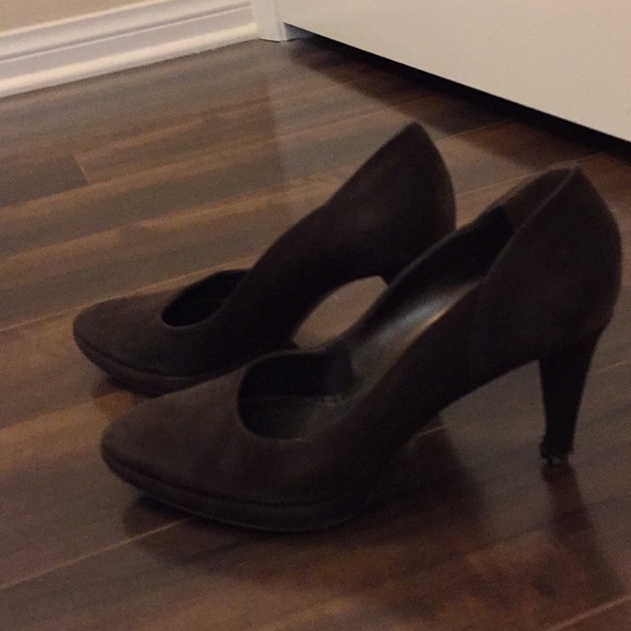 Sergio Rossi chocolate brown suede platform pumps - Picture 2 of 4