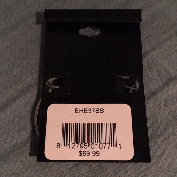 🆕 Ed Hardy Rose Stainless Steel Earrings - Picture 3 of 3