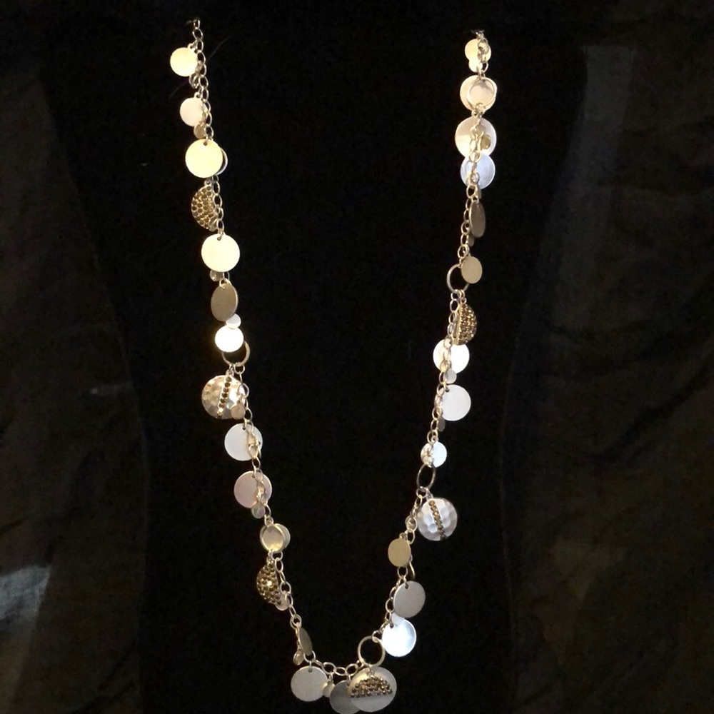 Silver costume jewelry necklace - Picture 1 of 4