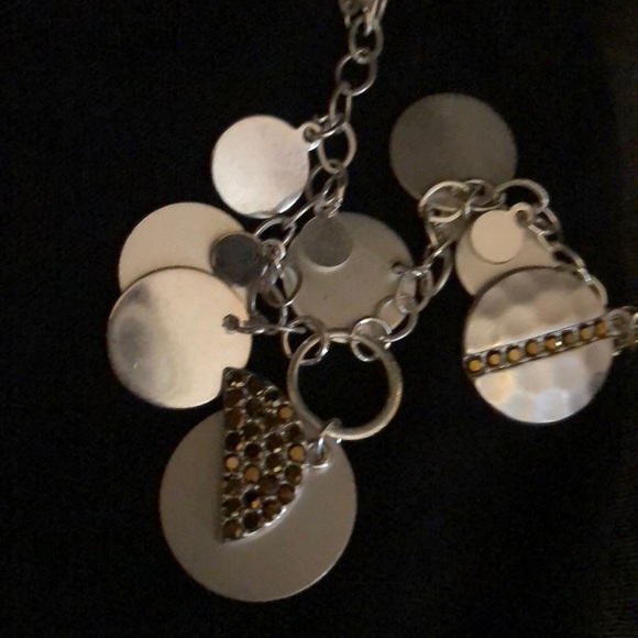 Silver costume jewelry necklace - Picture 2 of 4