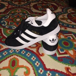 Adidas Gazelle (women’s)