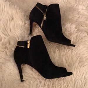 black heels