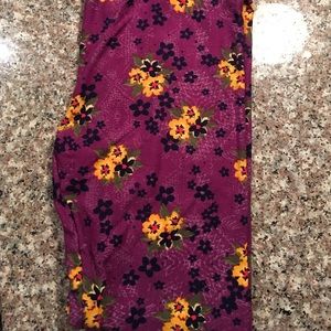 Brand New OS Leggings from LuLaRoe