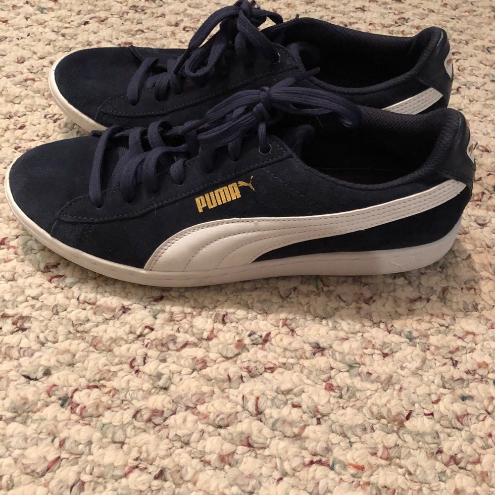 Navy blue Puma smash