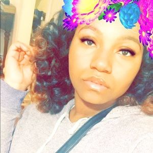 Meet your Posher, Brittany