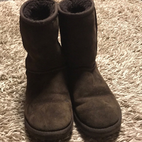 Uggs - Picture 4 of 5