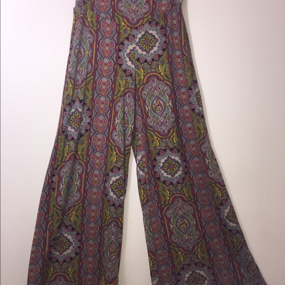 Patterned pants ❤️🔹