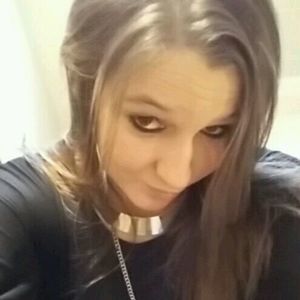 Meet your Posher, Carrie