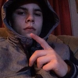 Meet your Posher, Cameron