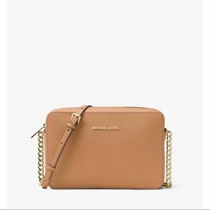 Michael Kors Jetset Crossbody
