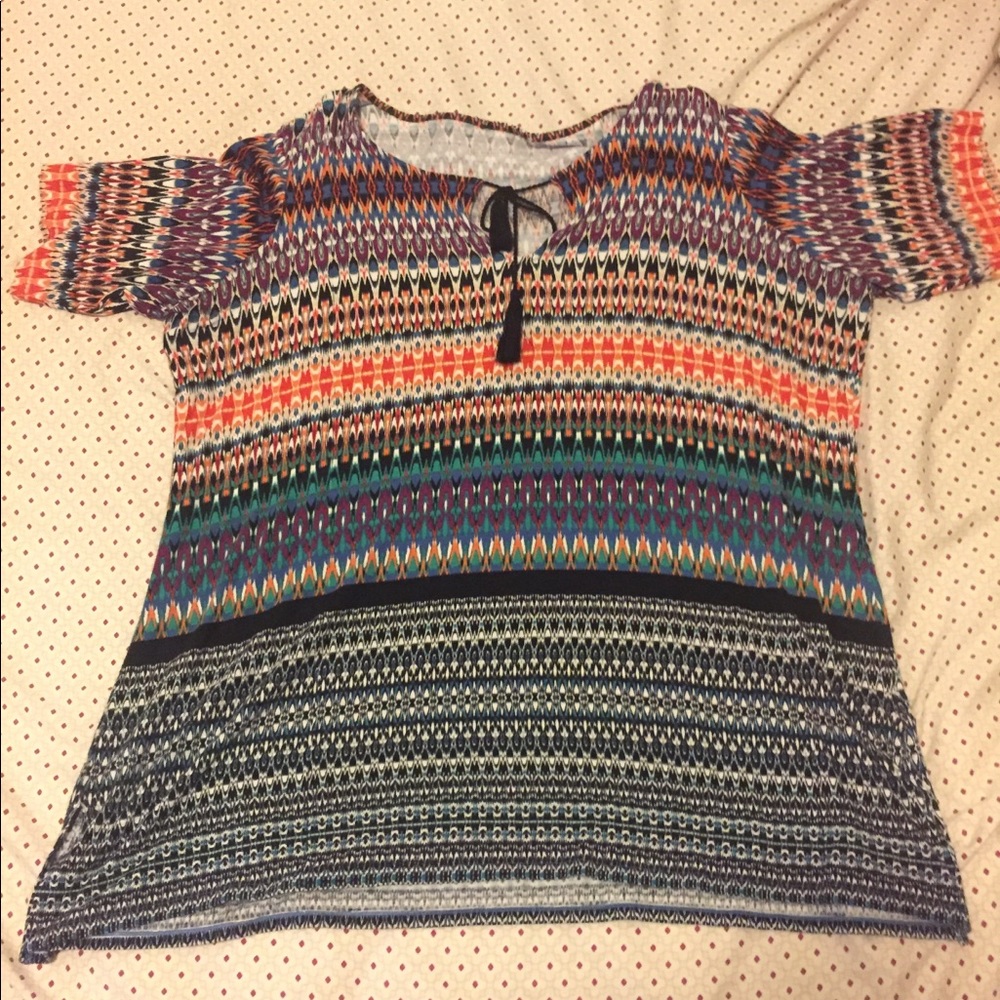 Colorful Tribal Tee 🤩