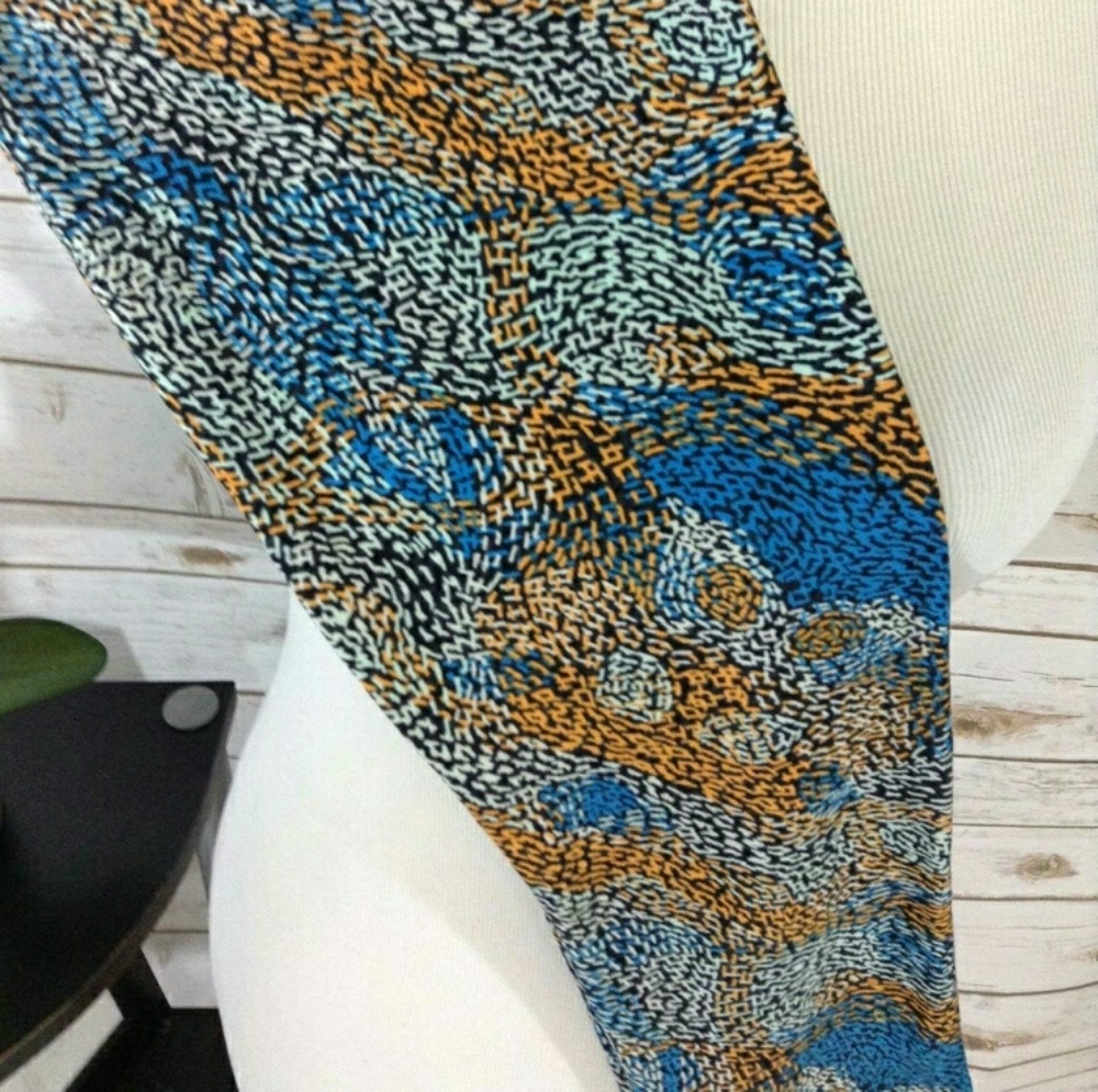 Lularoe Hidden Lion Leggings