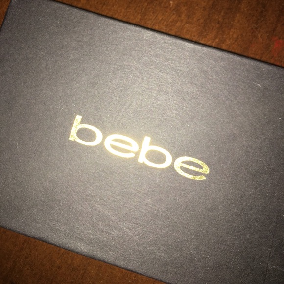 Jewelry - Picture 2 of 4