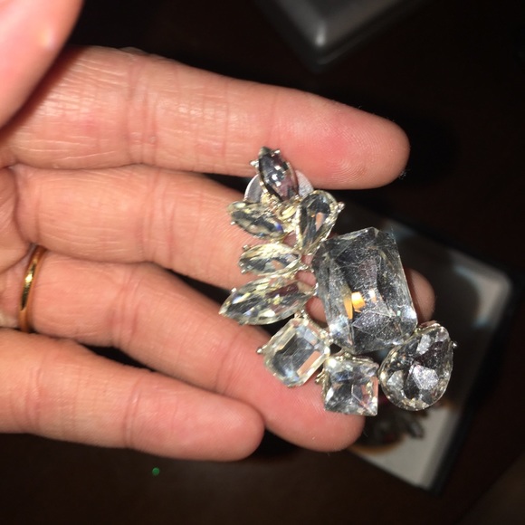 Jewelry - Picture 4 of 4