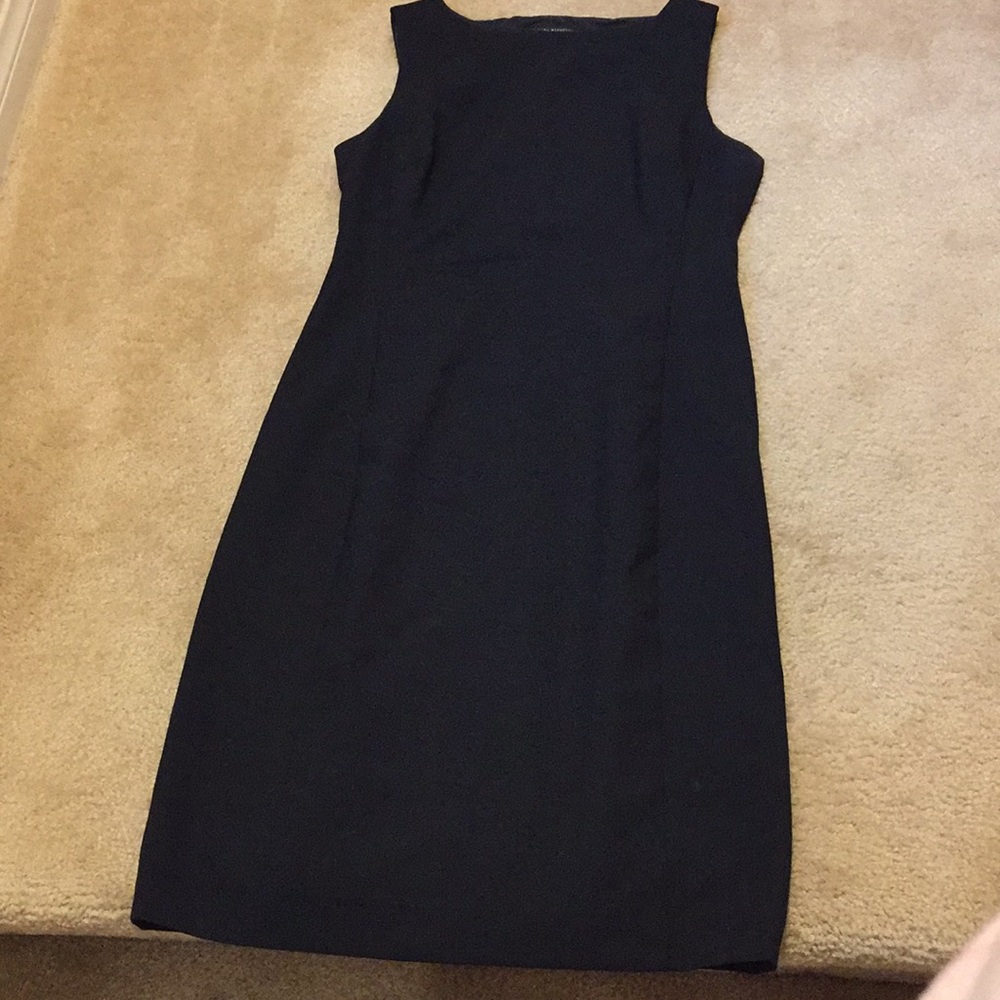 Black wool side-zip shift mid-length dress
