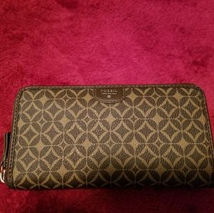 Fossil wallet