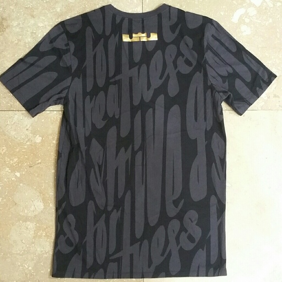 NiKe dRI FiT๐ฐLeBr0n GrEaTneSs๐ฐ tEe - Picture 4 of 6