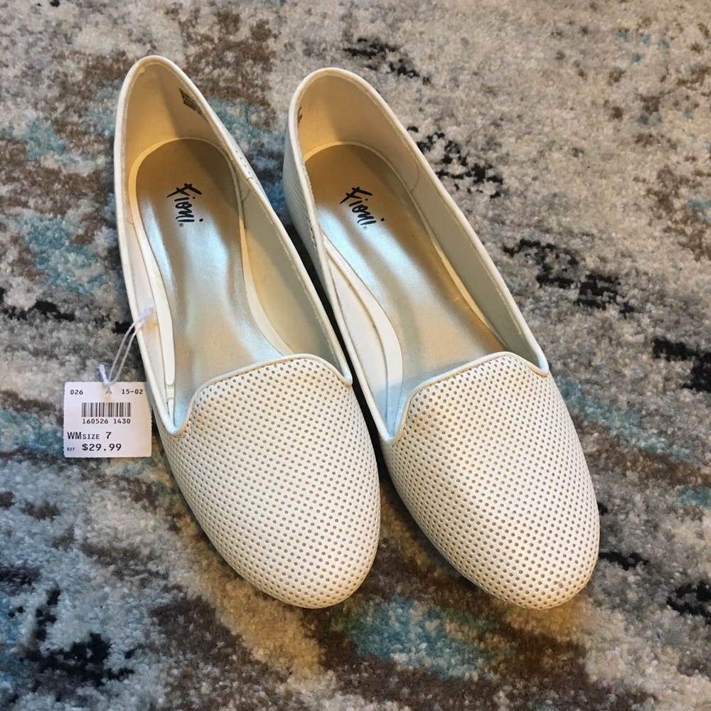 Fioni White Flats