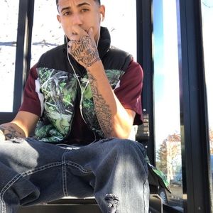 Meet your Posher, Aj