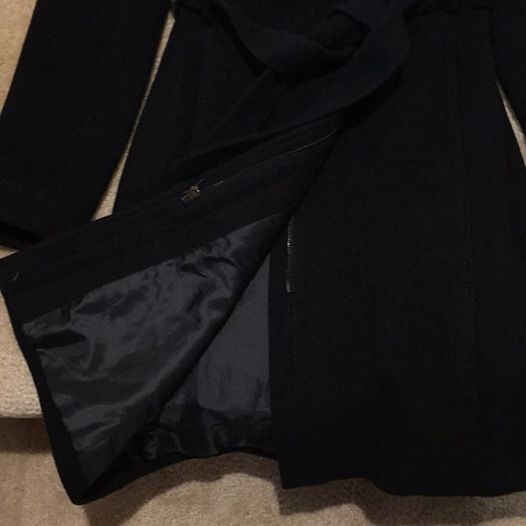 Black wool Kenneth Cole trench coat with belt - Picture 5 of 5