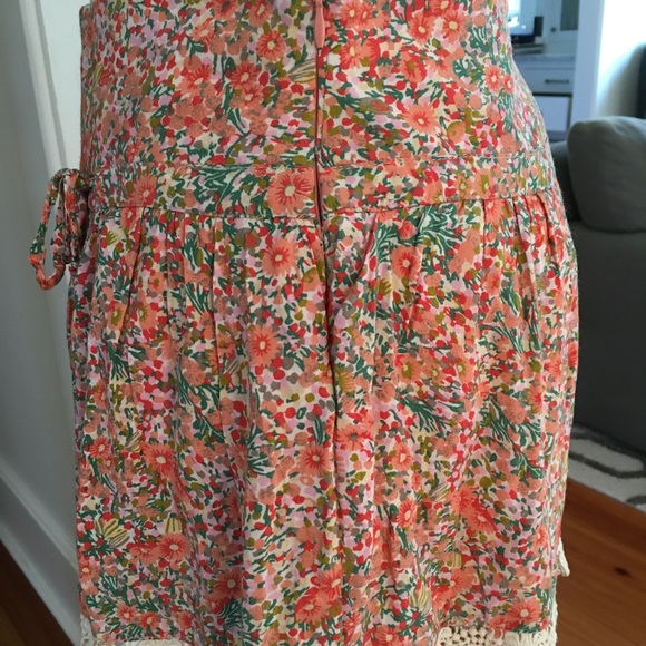 Zara Floral Mini Skirt - Picture 4 of 6