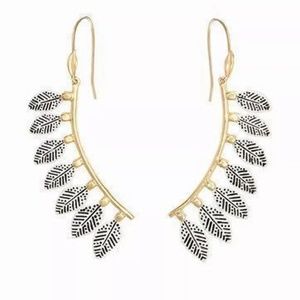 Stella And Dot Leaf Drop Dangle Earrings New