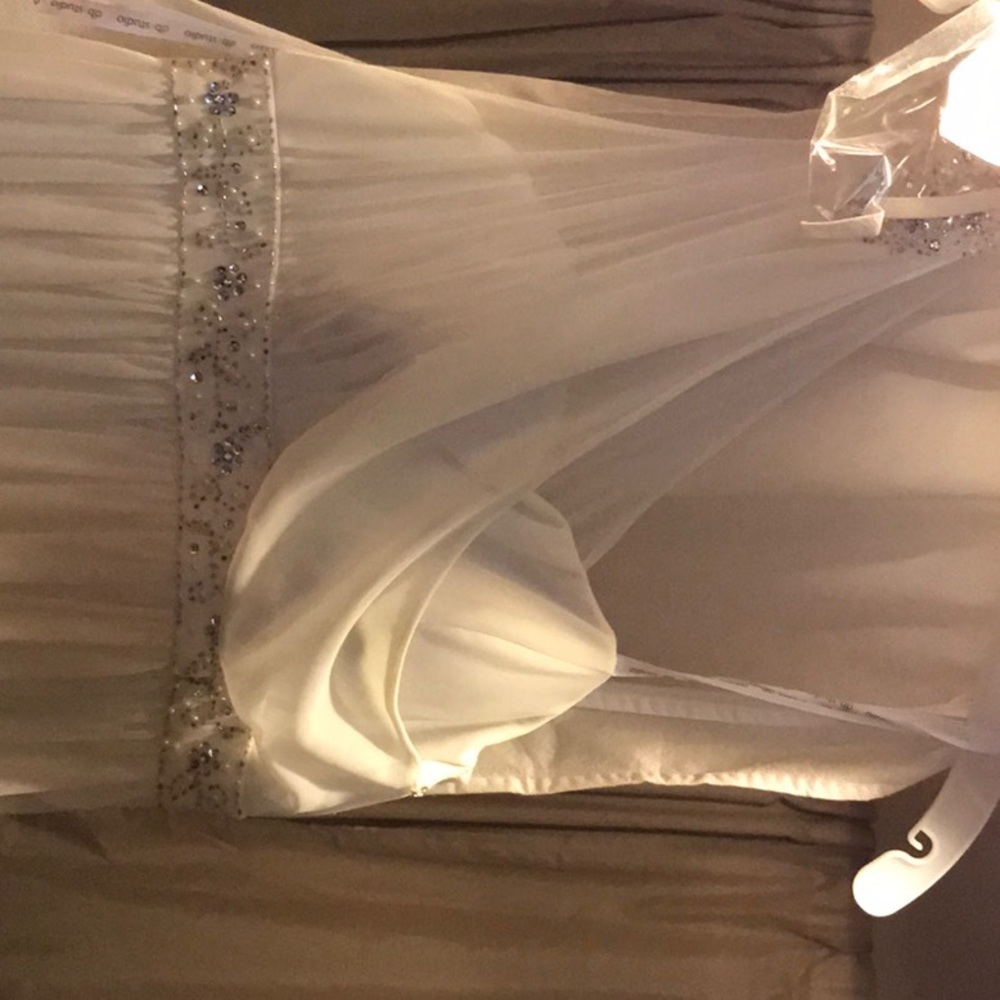 Wedding gown