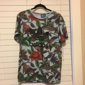 Women’s adidas shirt