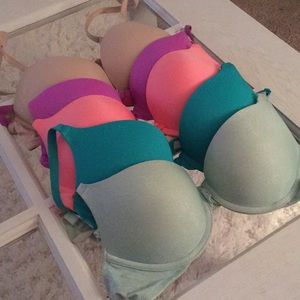 5 34B VS T-shirt Padded Bras