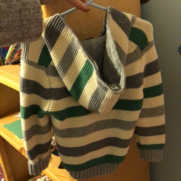 Baby Gap sweater - Picture 3 of 3