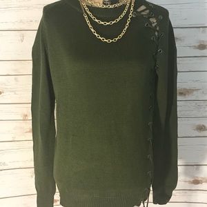 Long Sleeve Scoop Neck Sweater with side Detail.