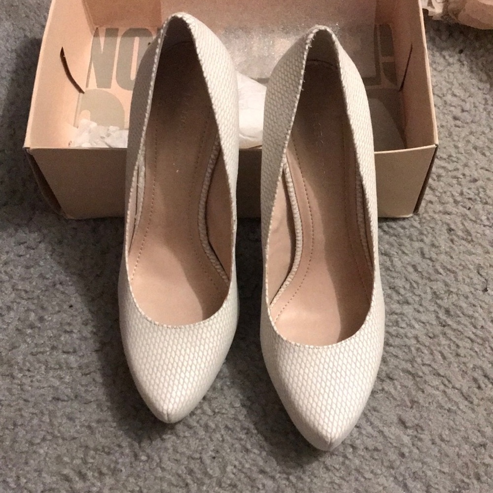 White. 4’ inch Platforms