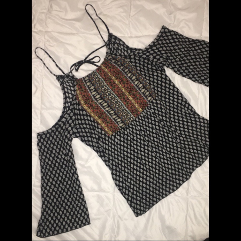 Women's cold sleeve spaghetti strap blouse