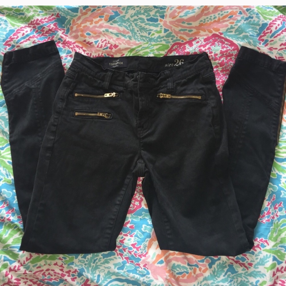 Black tooth pick jeans