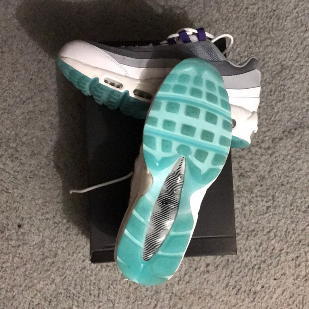 Custom Nike Authentic - Picture 3 of 4