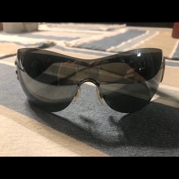 Dolce & Gabbana sunglasses - Picture 3 of 4