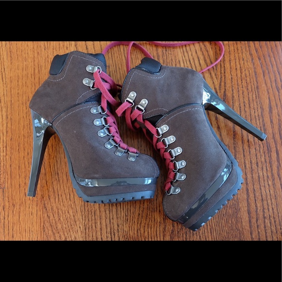 Xhilaration Shoes - Target Xhilaration brand pump SZ 6