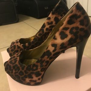 Guess heels