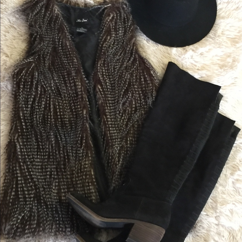 Faux fur vest