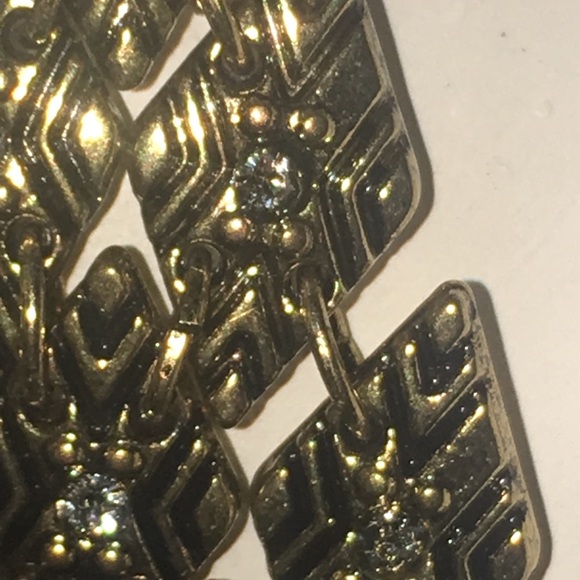 Express gold diamond shaped dangles! Great piece - Picture 4 of 6