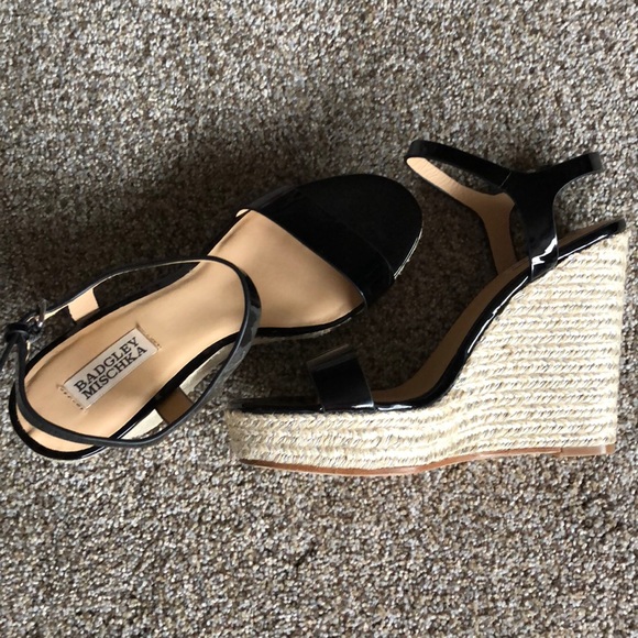 ❌HOLD❌Badgley Mischka NWOB - Picture 4 of 7