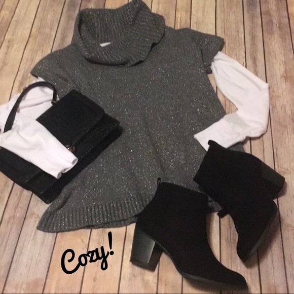 Westbound Sweaters - Grey silver holiday short sleeve cowlneck sweater