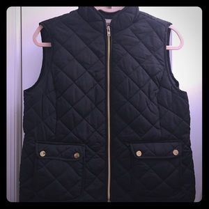St. Johns Bay Vest large size black