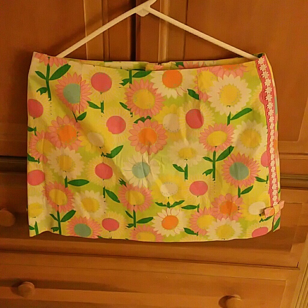 Lilly pulitzer size 6 mini skirt