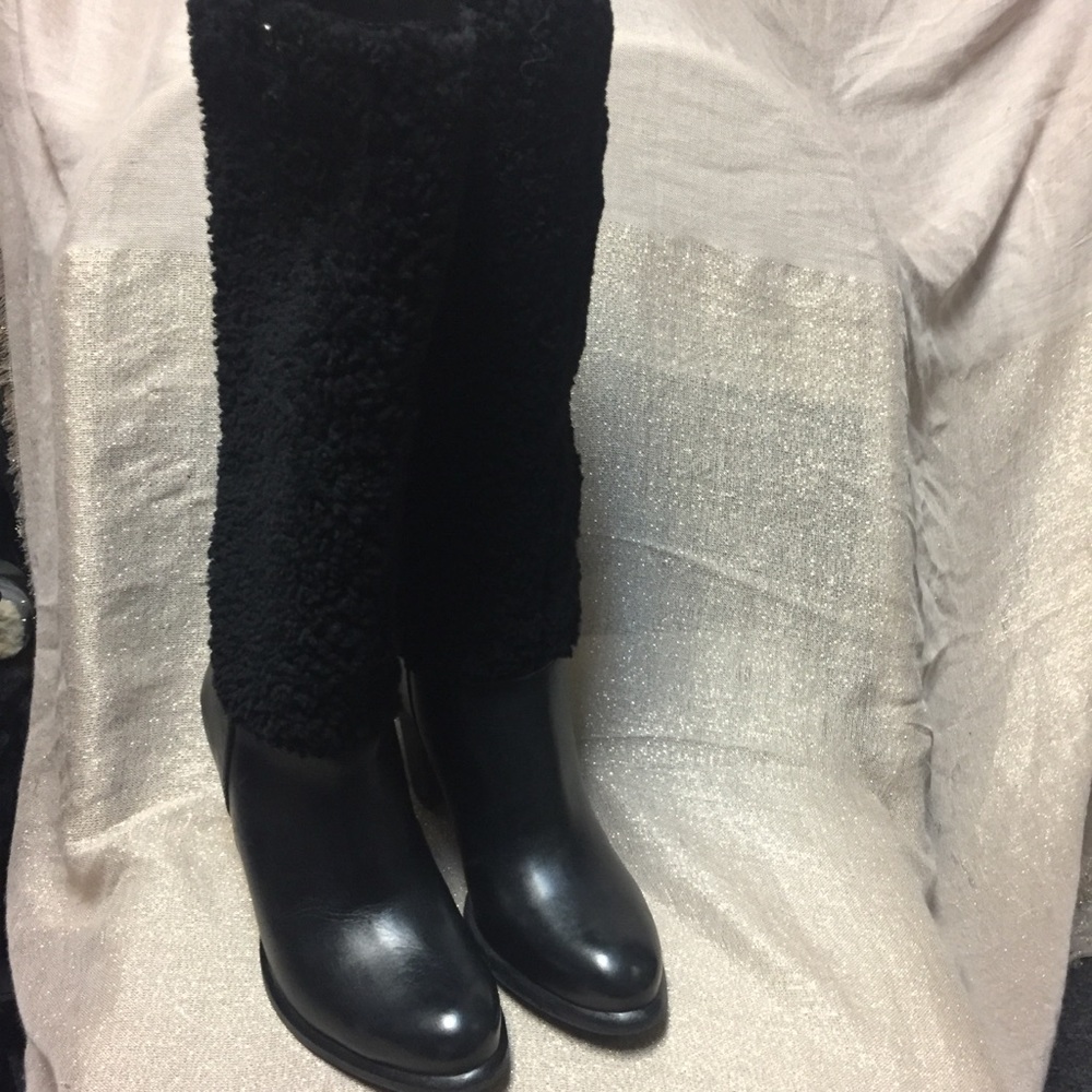 Women's Ugg Ava Exposed Fur Black Boots - Picture 3 of 7