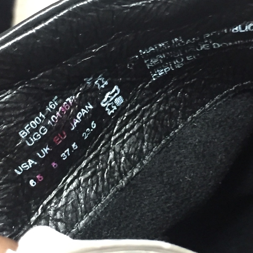 Women's Ugg Ava Exposed Fur Black Boots - Picture 6 of 7