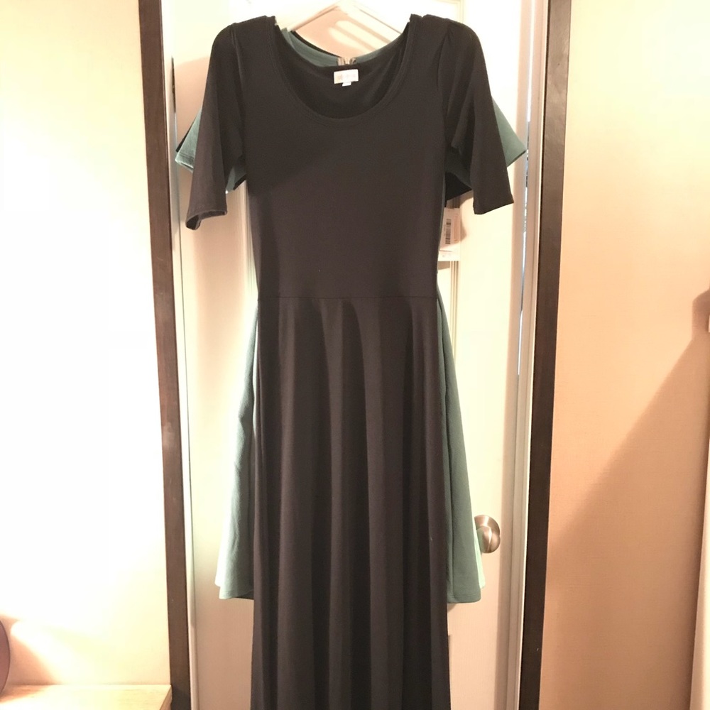 XS Black LuLaRoe Ana