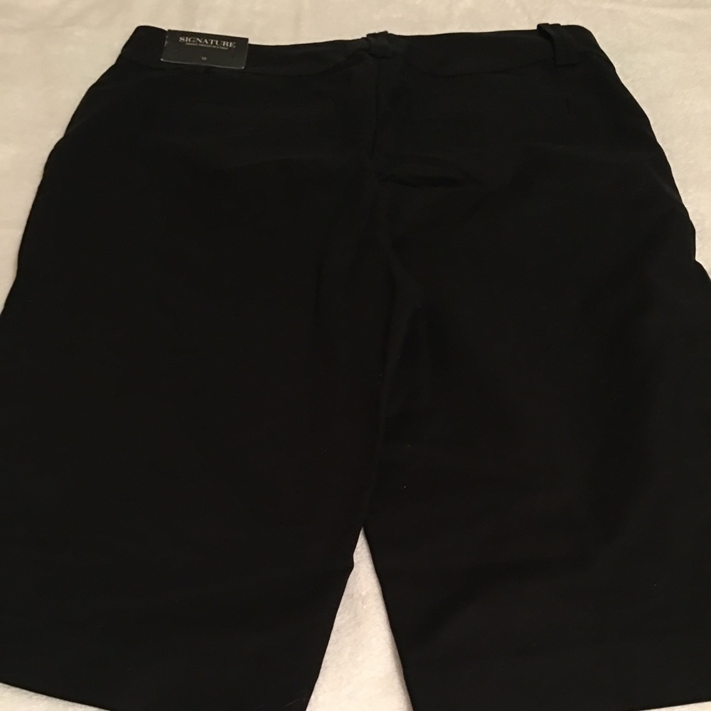 Ann Taylor signature black shorts